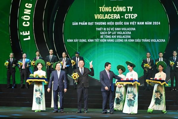 VINH DỰ NHẬN THƯƠNG HIỆU QUỐC GIA 2024, VIGLACERA CÙNG CỘNG ĐỒNG DOANH NGHIỆP VƯƠN MÌNH TIẾN VÀO KỶ NGUYÊN XANH